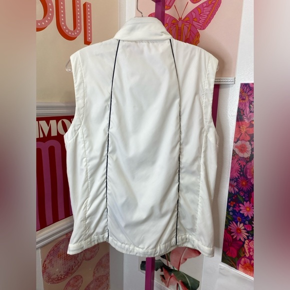 NWT POST CARD White Sleeveless Vest with Black Accents with hoodie - Picture 6 of 11